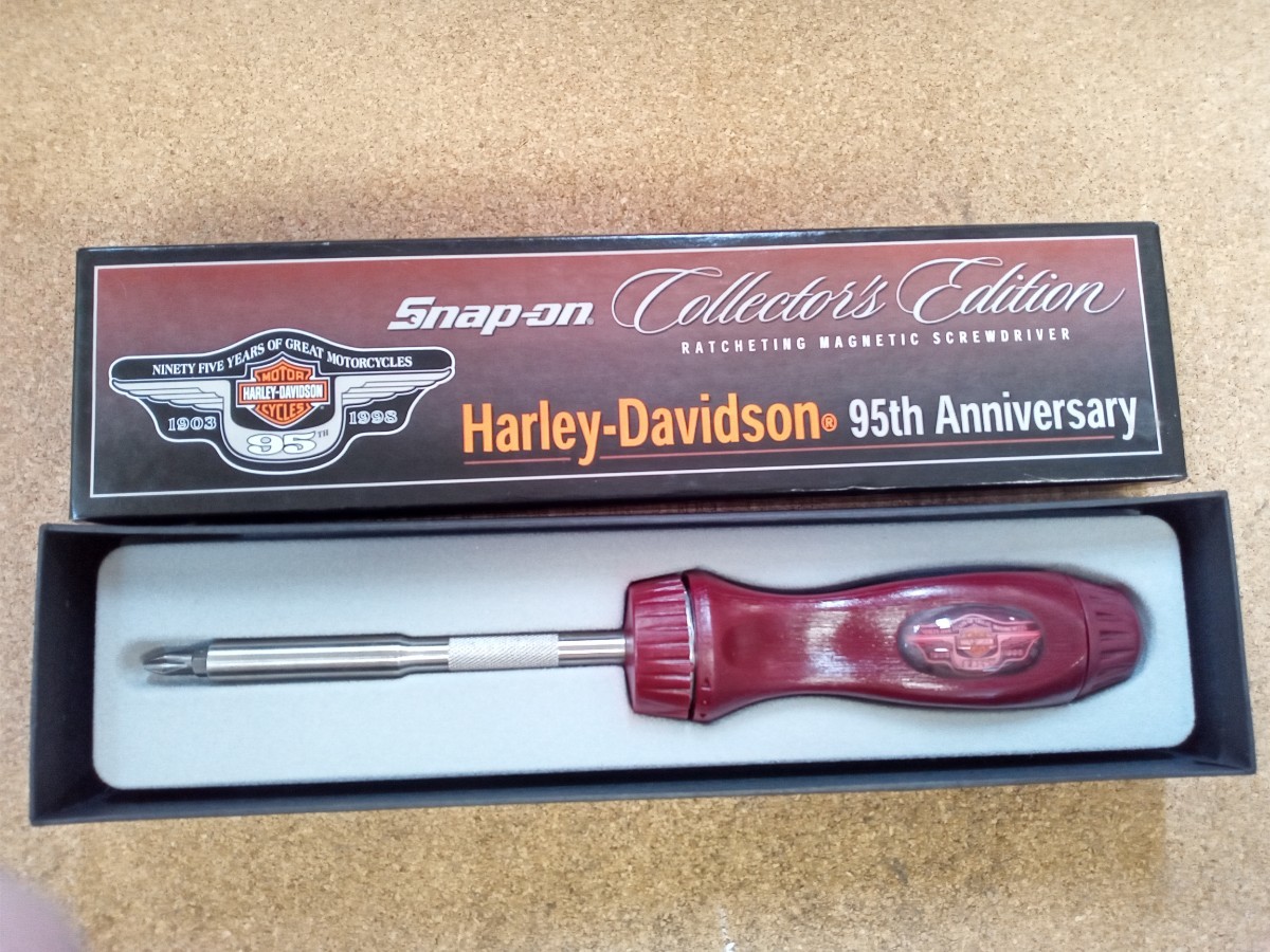 WERK No.17 Eley Kishimoto イーリー・キシモト