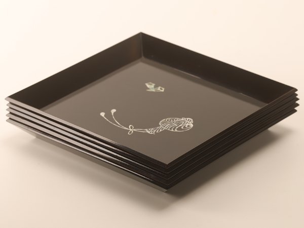 流】古美術品 黒塗図螺鈿細工四方盆五客 箱付 DF860