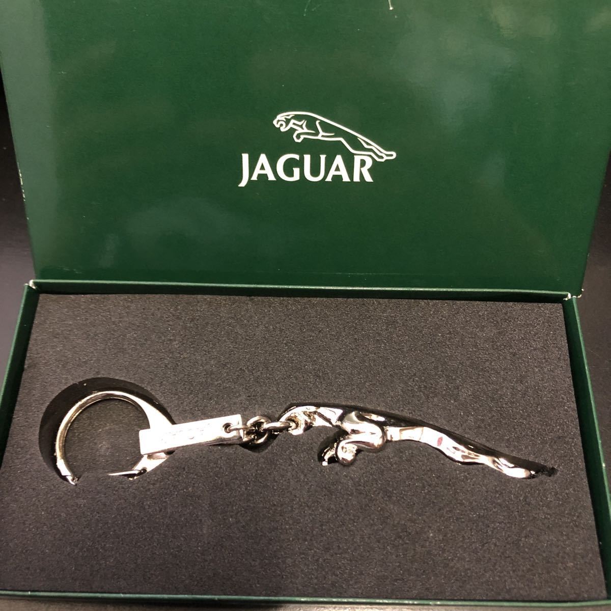 箱付き未使用★JAGUAR　ジャガー　オリジナル・キーホルダ　80周年記念　純正ノ　ベルティ★非売品