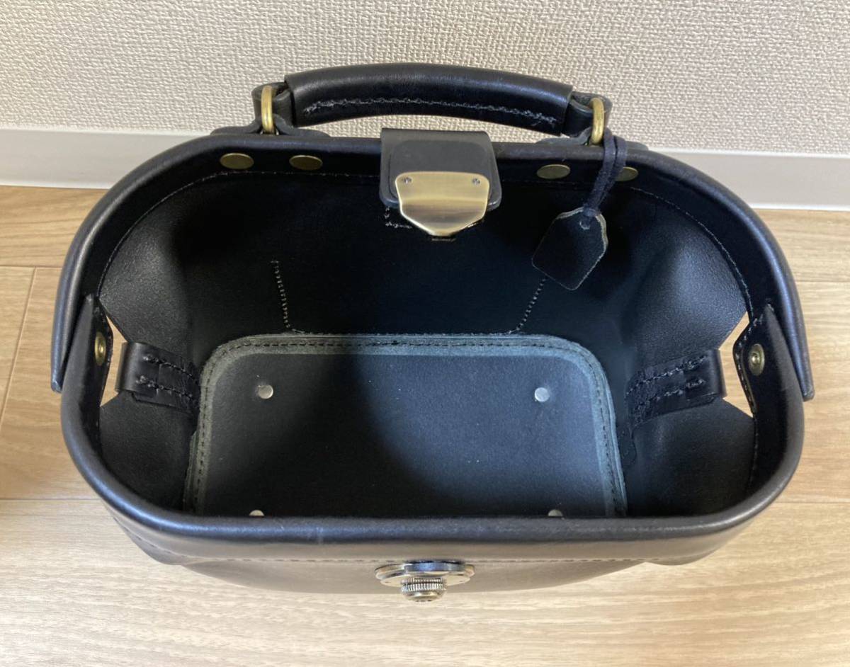 HERZ ミニドクターバッグ ハードレザーショルダーバッグ ハンドバッグ 