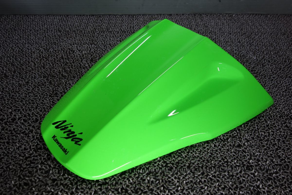 ZX-10R シングルシートカウル カバー ステー ZXT00C カワサキ 純正