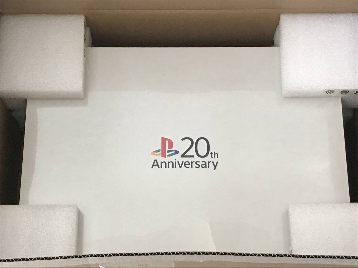 新品未開封/輸送箱有】プレイステーション4 20周年アニバーサリー 