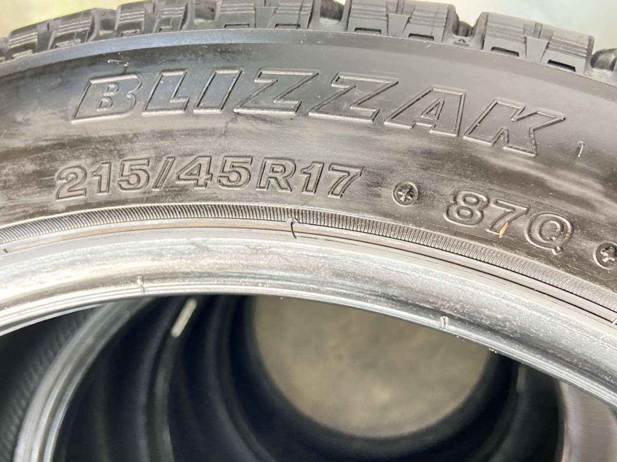 中古タイヤ スタッドレスタイヤ 4本セット 215/45R17 ブリヂストン