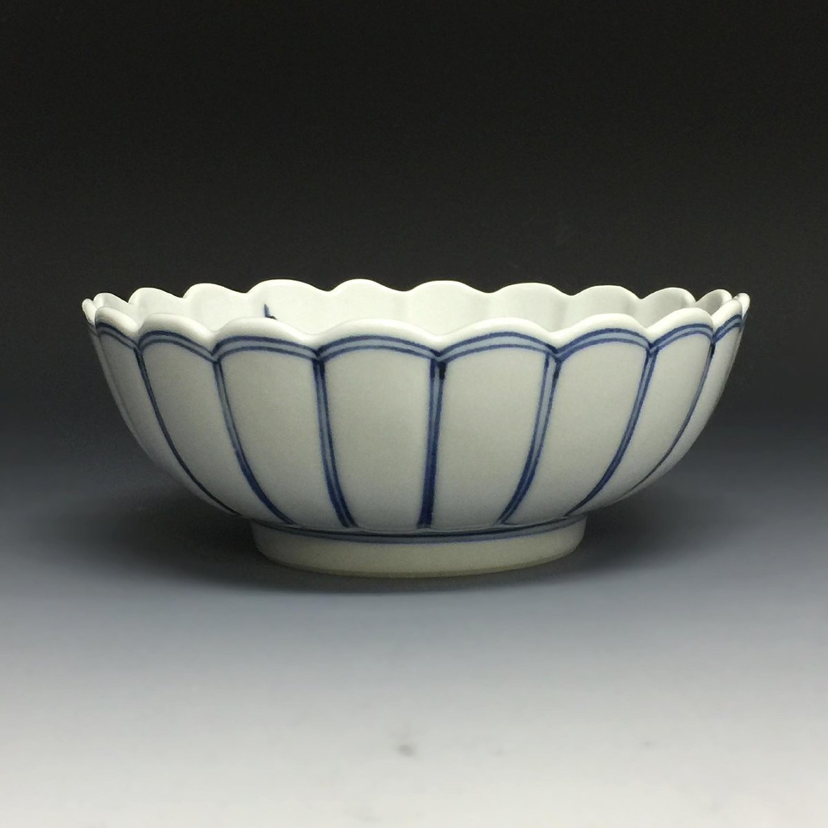 お買い得，定番 42879 佐藤亮 色絵花鳥文菊鉢 共箱 【保証】 九谷焼 T135