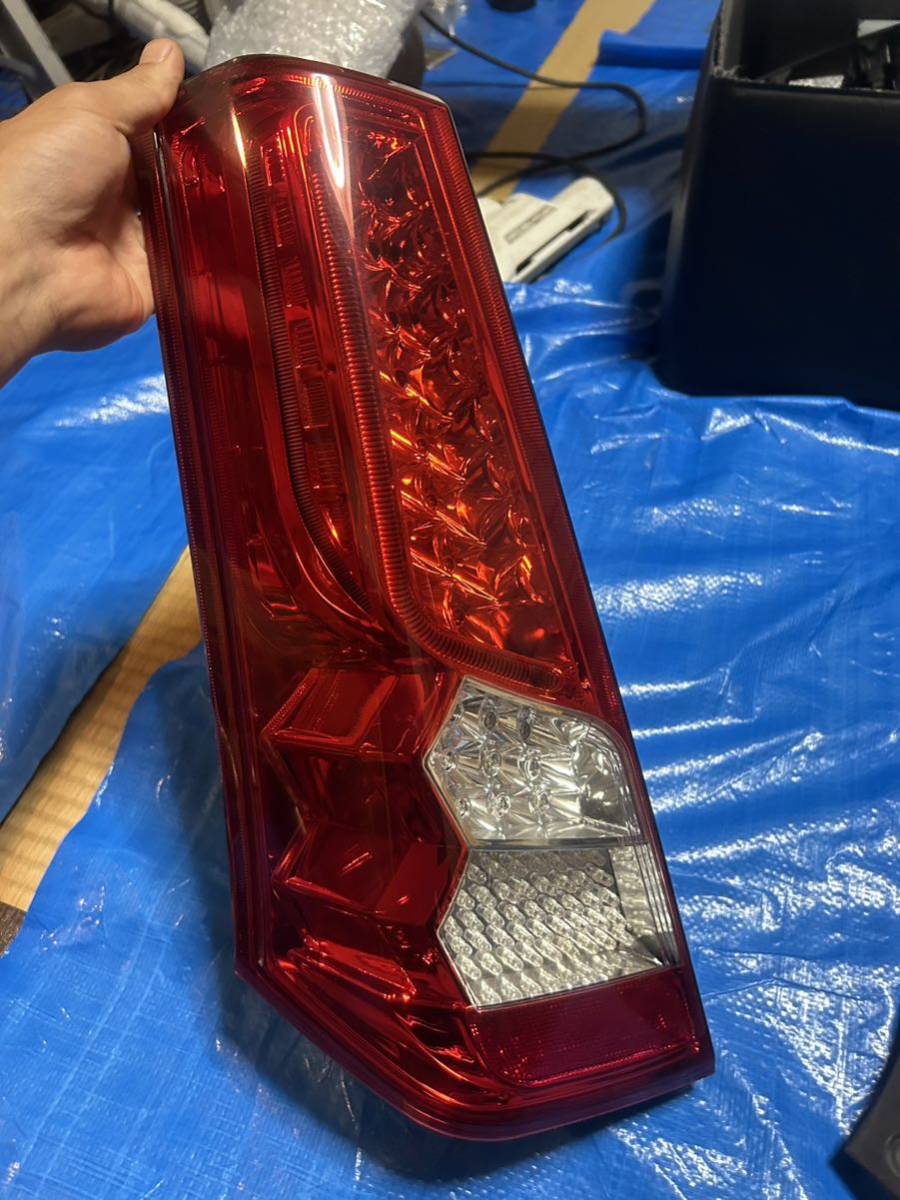 スズキ ワゴンR mh23sMH23s スティングレー メーカー不明 LEDテール 