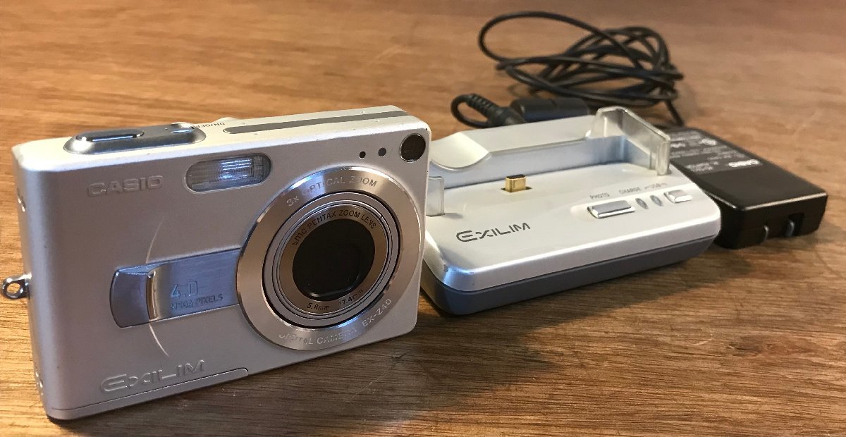 SS-1078□送料込□CASIO EXILIM 4.0 MEGA PIXEL デジタルカメラ EX-Z40 