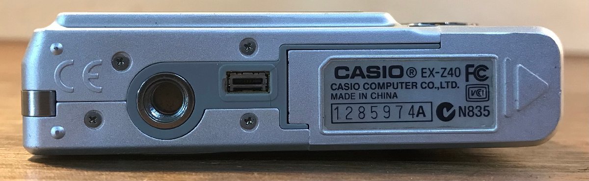 SS-1078□送料込□CASIO EXILIM 4.0 MEGA PIXEL デジタルカメラ EX-Z40 