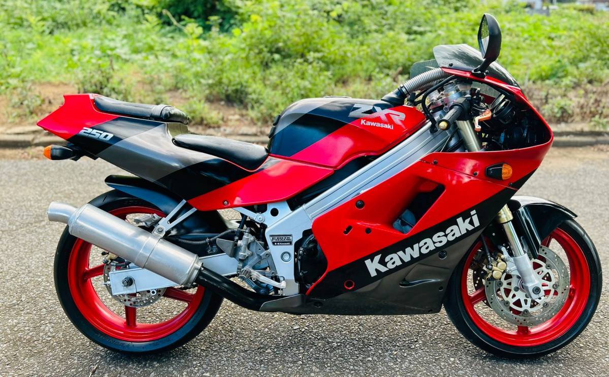 New 2025 Kawasaki Z500 ABS | Motorcycles in Forest Lake MN