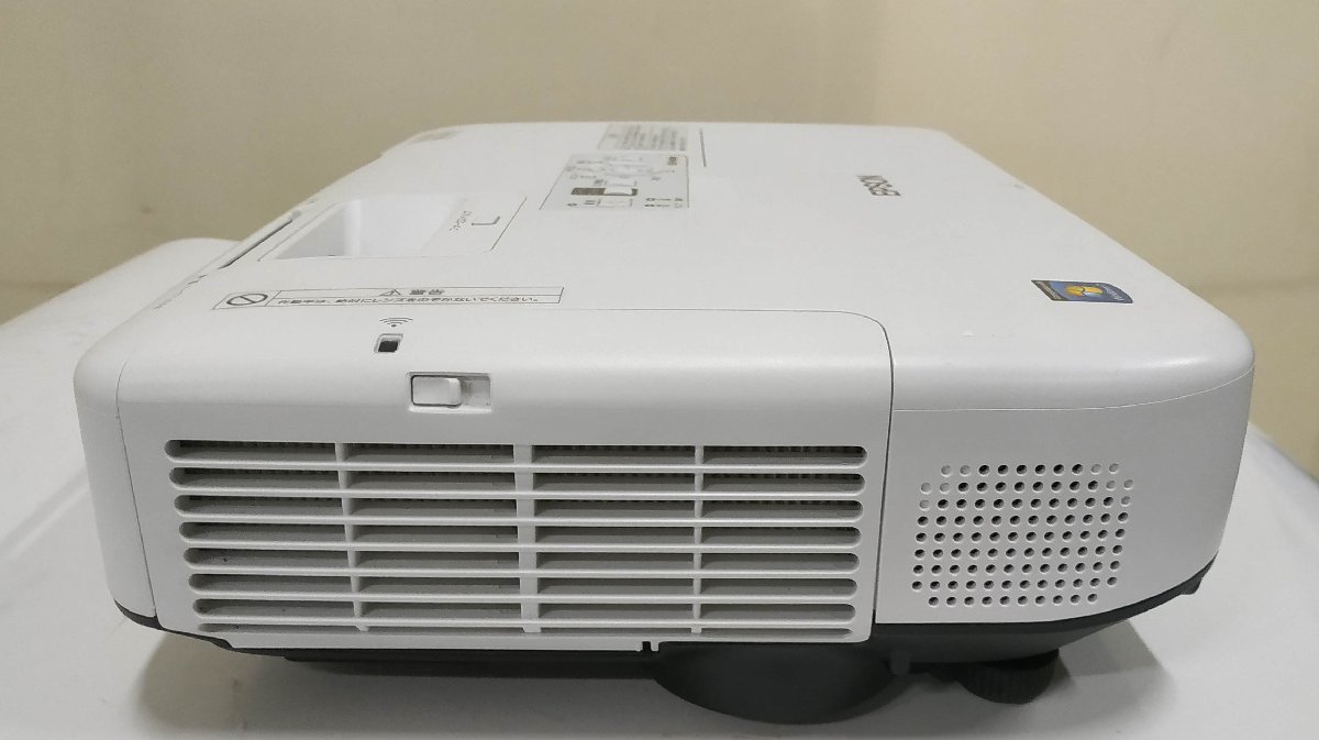 EPSON エプソン EB-1945W ランプ点灯時間199h 極美品EPSON 3.9kg