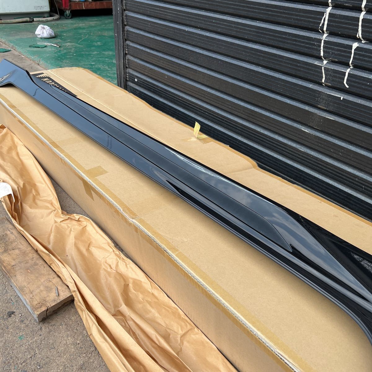 13」 50プリウス 前期 モデリスタ サイドステップ サイドスカート 右