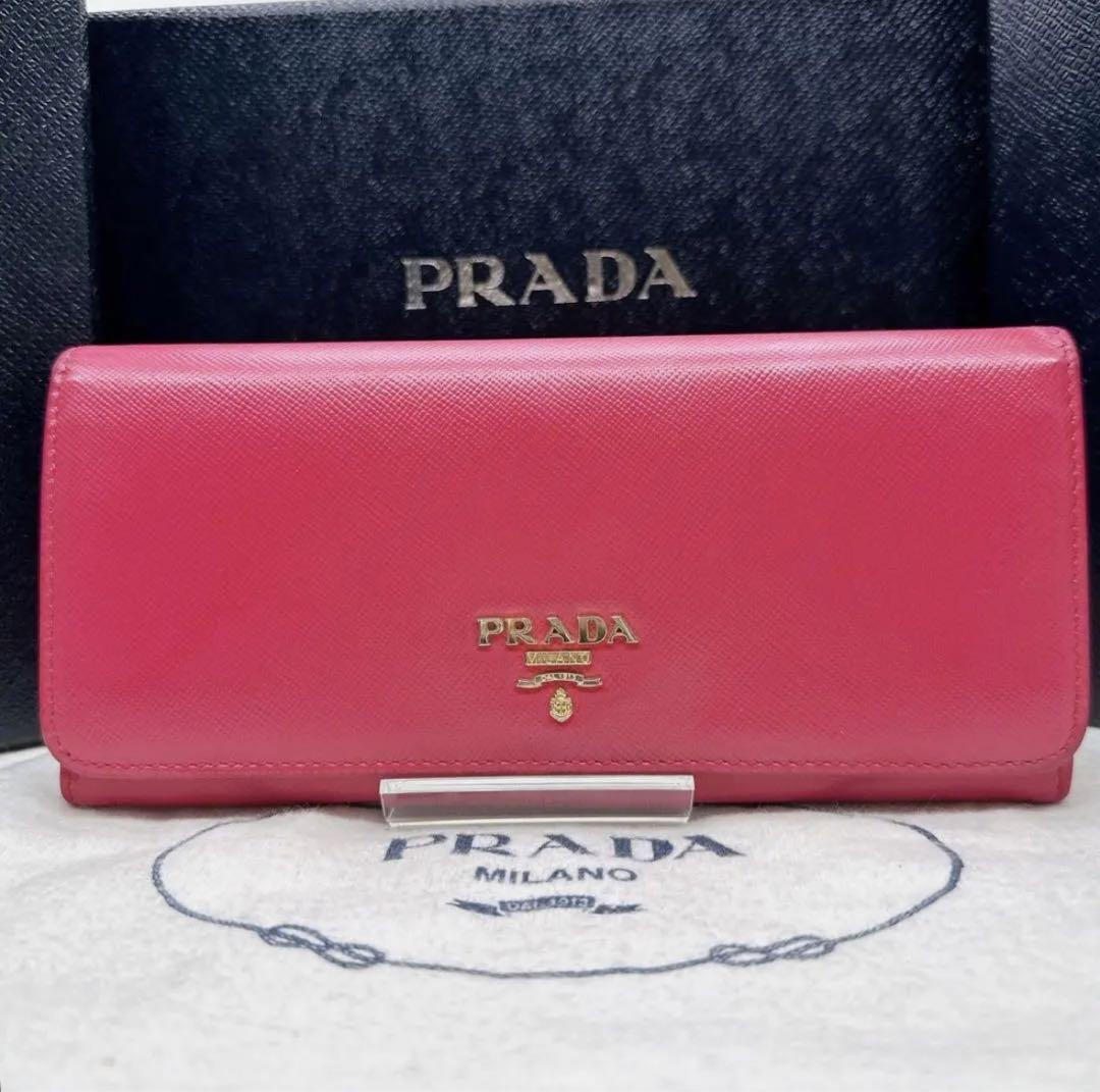 PRADA プラダ 長財布 美品 黒 サフィアーノ ラウンドジップ 美品 PRADA