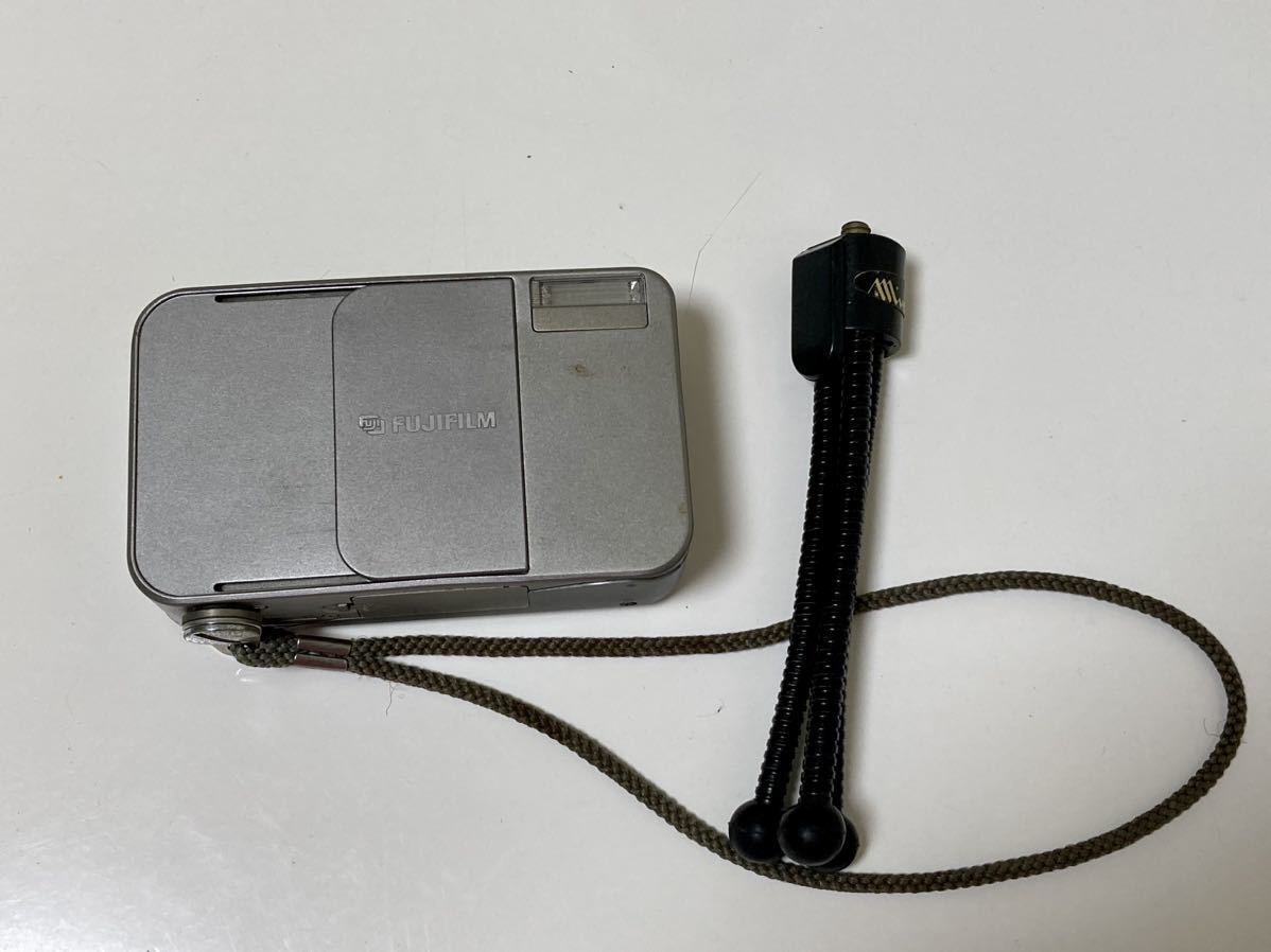 FUJIFILM CARDIA mini TIARA コンパクト フィルムカメラ 動作未確認