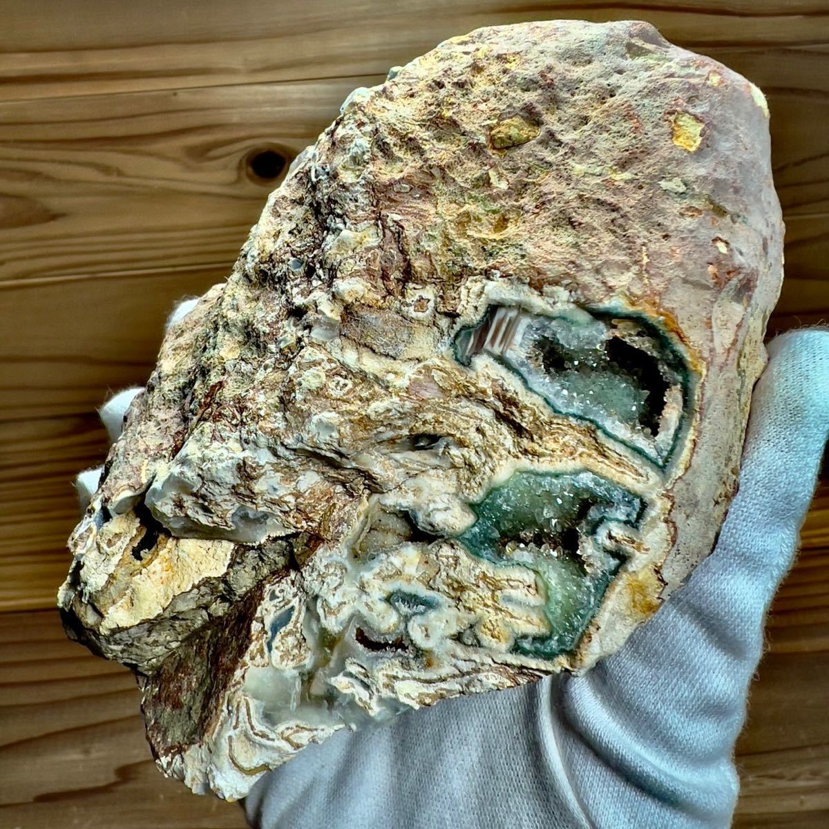 マダガスカル産 グリーン瑪瑙 瑪瑙 メノウ アゲート ジオード 水晶