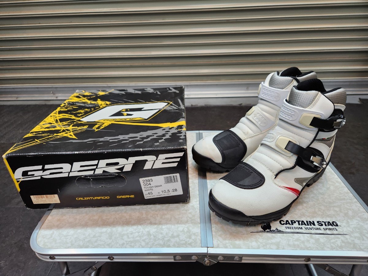 タフギア ガエルネ ホワイト GAERNE GEAR FLAT 生産中止カラー 26.0cm