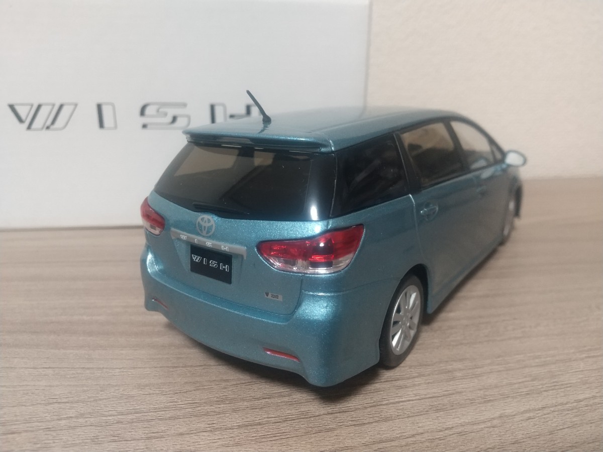 1/24 トヨタ ウィッシュ 20 カラーサンプルミニカー グレイッシュ