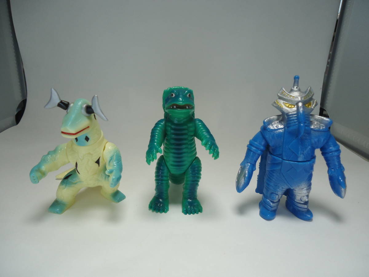 エレキング ケムラー テンペラー星人の怪獣ソフビ3体セット 