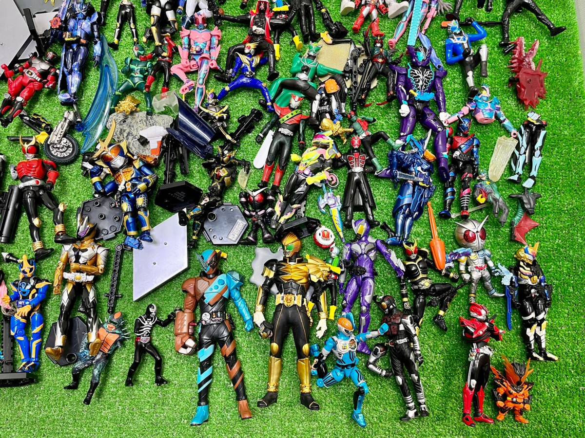 △17-12 【ジャンク】 仮面ライダー フィギュア 大量 まとめ 可動 