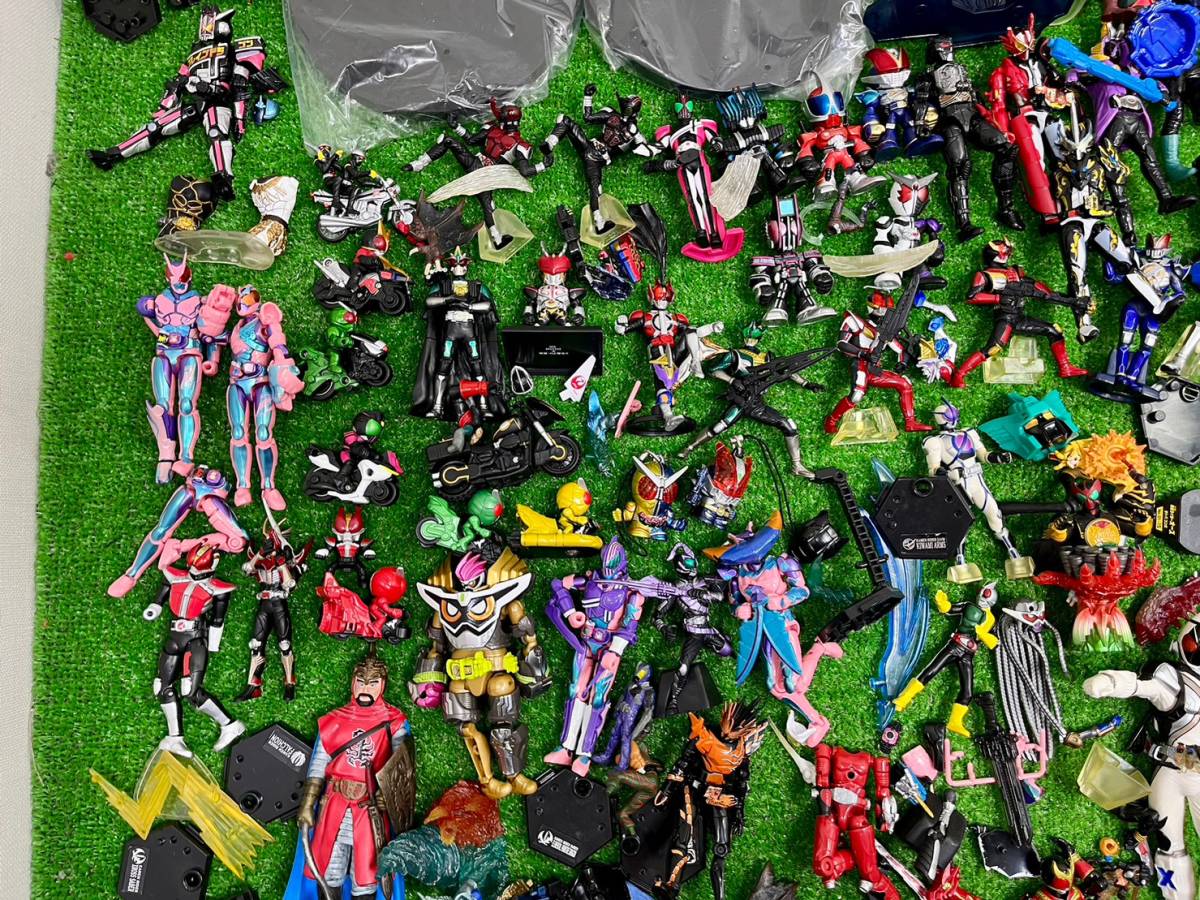 △17-12 【ジャンク】 仮面ライダー フィギュア 大量 まとめ 可動 