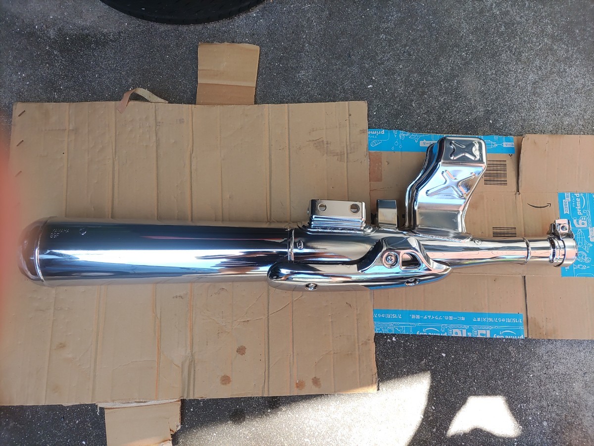 ヤマハSR400 RH01Jから取り外した純正サイレンサーです ヤマハ SR400 ファイナルエディション 純正サイレンサー SR400 ヤマハ