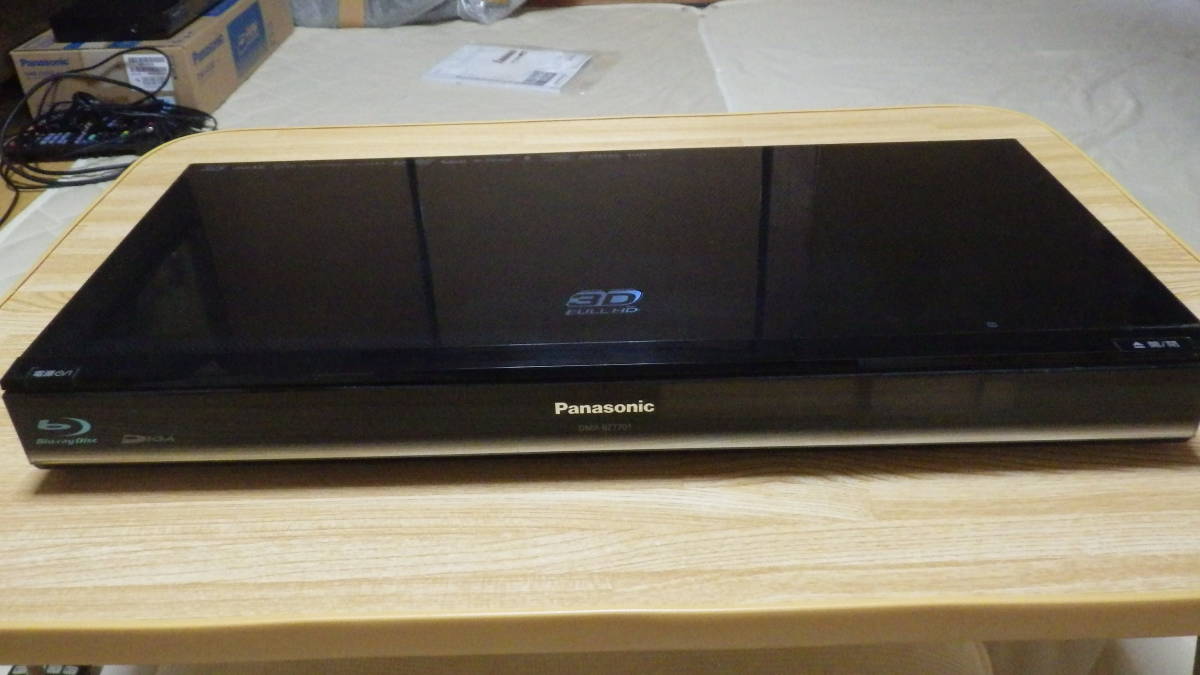 Panasonic DIGA DMR-BZT701 3番組同時録画⁄大容量1TB