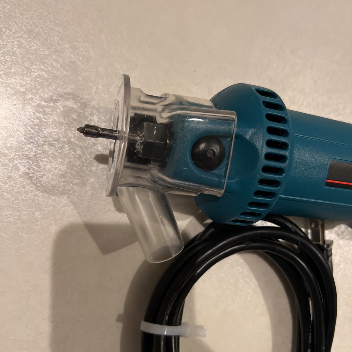 マキタ 防じんボードトリマ 3706BSK 防じん マキタ(makita) 3706の通販 3706BSK(3706) 0 東大和店 ☆ 100V 防じんボードトリマー 防じんボード 防塵ボードトリマ Makita 電動工具・エアー工具・大工道具