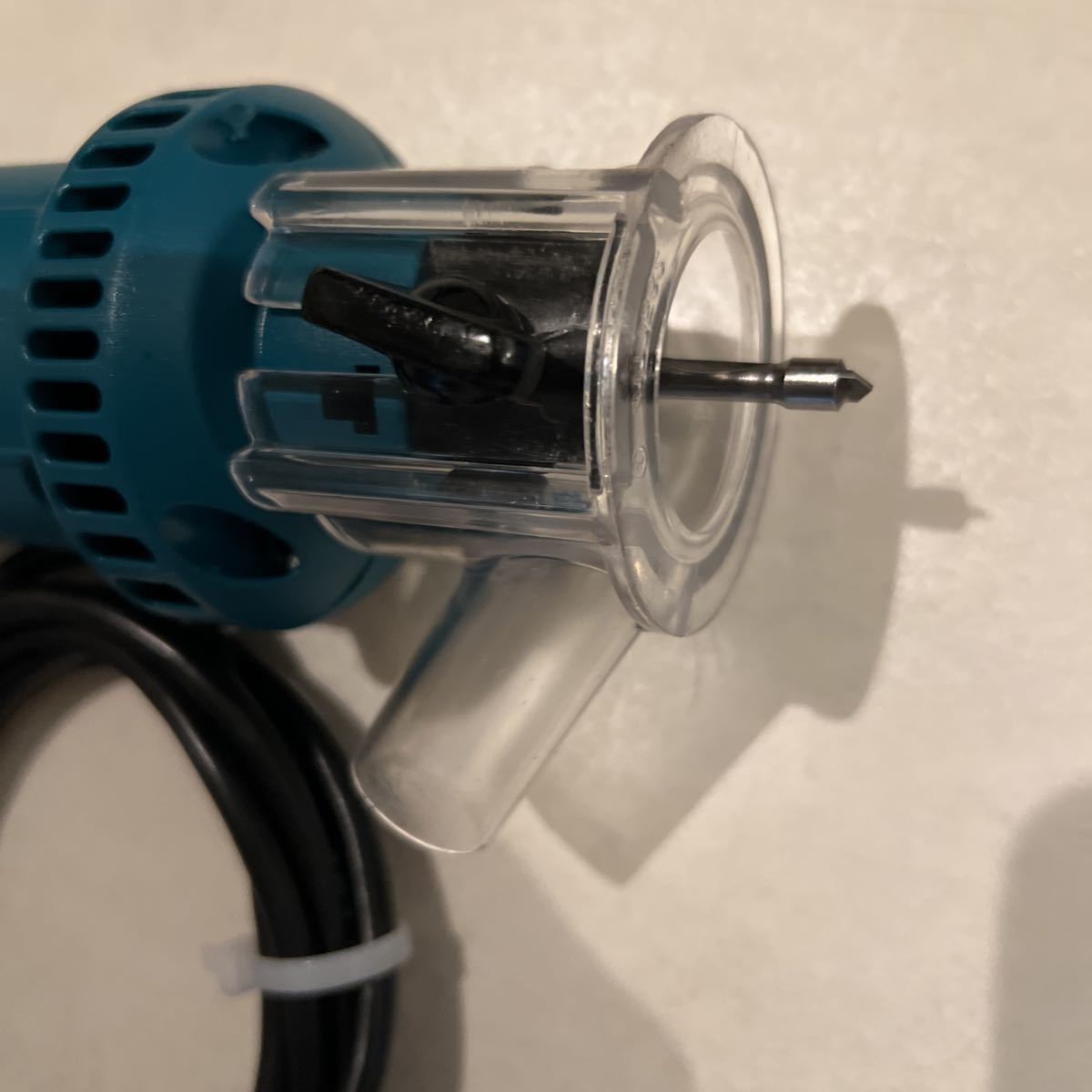 マキタ 防じんボードトリマ 3706BSK 防じん マキタ(makita) 3706の通販 3706BSK(3706) 0 東大和店 ☆ 100V 防じんボードトリマー 防じんボード 防塵ボードトリマ Makita 電動工具・エアー工具・大工道具