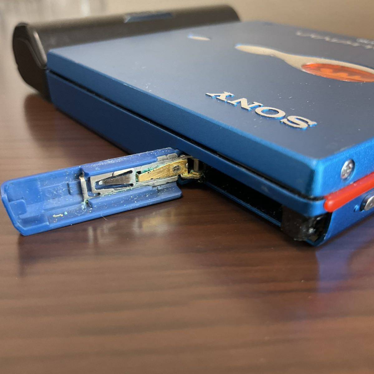 SONY MZ-E700 MD 完動品 MZ ポータブルMD SONY ポータブルMDプレイヤー