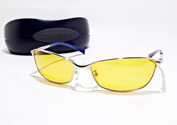 ★ 美品 ★ スワンズ MASHWATER (日本製) チタンフレーム 偏光レンズ 偏光サングラス シーバス エギング 磯釣り 投げ釣り 鮎釣り ★
