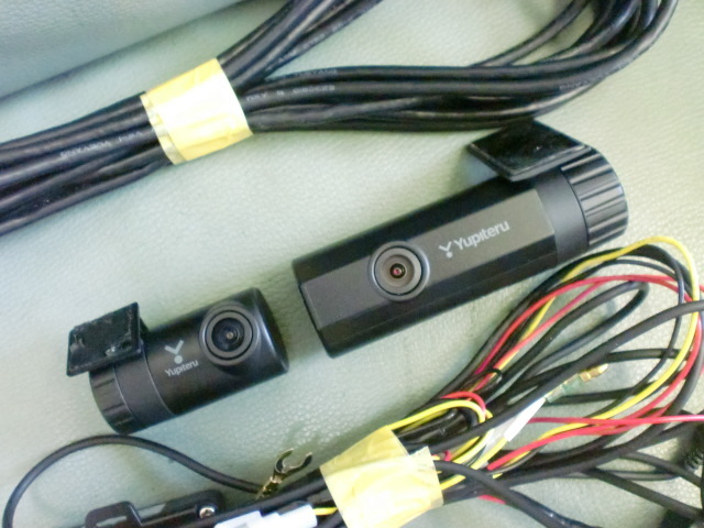 ユピテル Yupiteru DRY-TW9100d 前後2カメラ ドライブレコーダー WiFi機能搭載 前後200万画素 Full HD 中古品　♪
