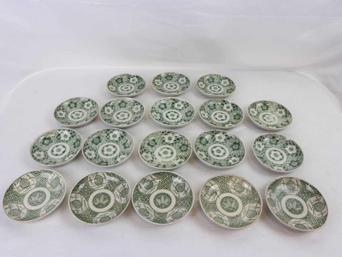 人気SALE，お得 豆皿 小皿 時代 染付印判手 塩皿 古伊万里 緑 梅文様 笹葉文様 18客まとめ 骨董 和食器 料理 古道具(染付)｜売買されたオークション情報、yahooの商品情報をアーカイブ公開 - オークファン 陶磁一般