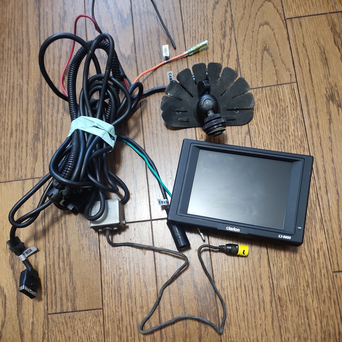 クラリオンclarion バックカメラのモニターCJ-5600 37567D - メルカリ