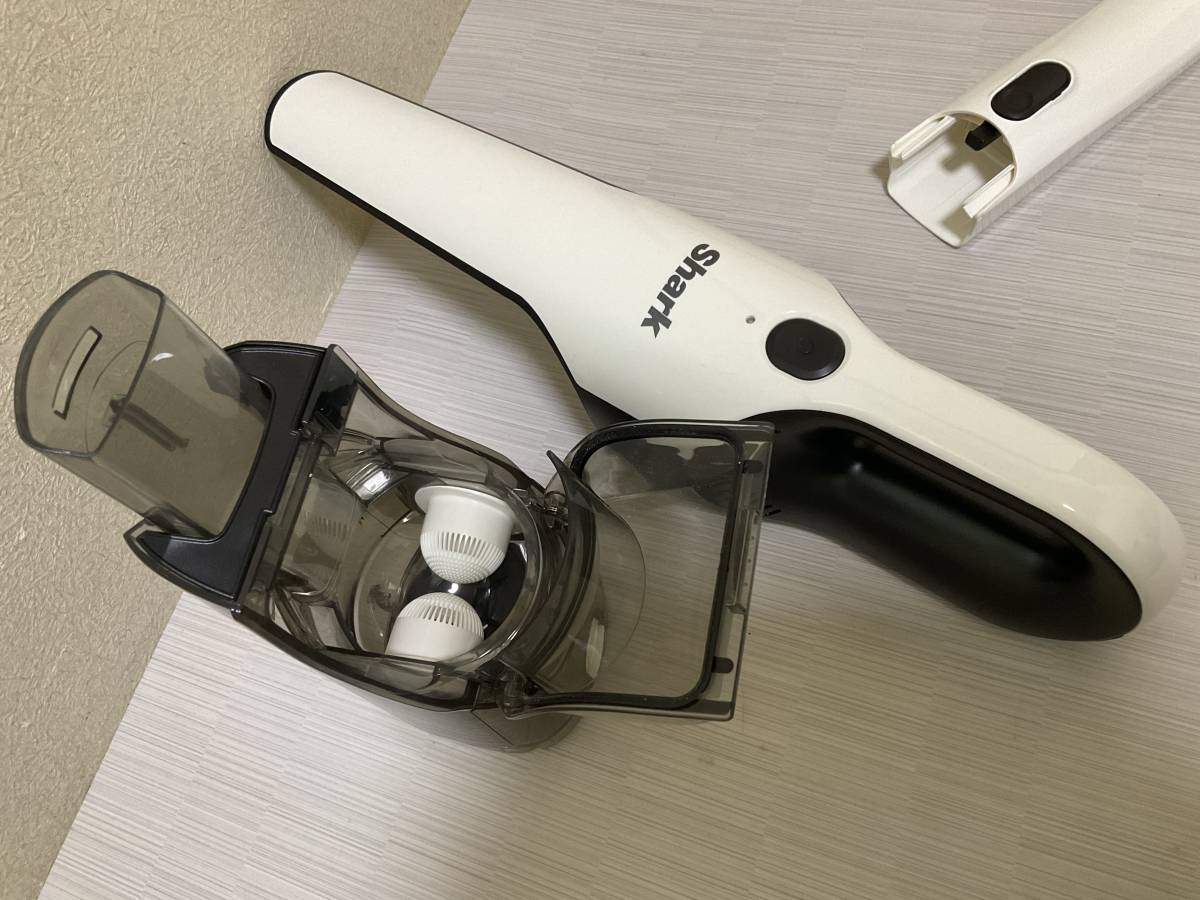 未使用自宅保管品 綺麗 シャークニンジャ CH965J 充電式サイクロンスティッククリーナー 掃除