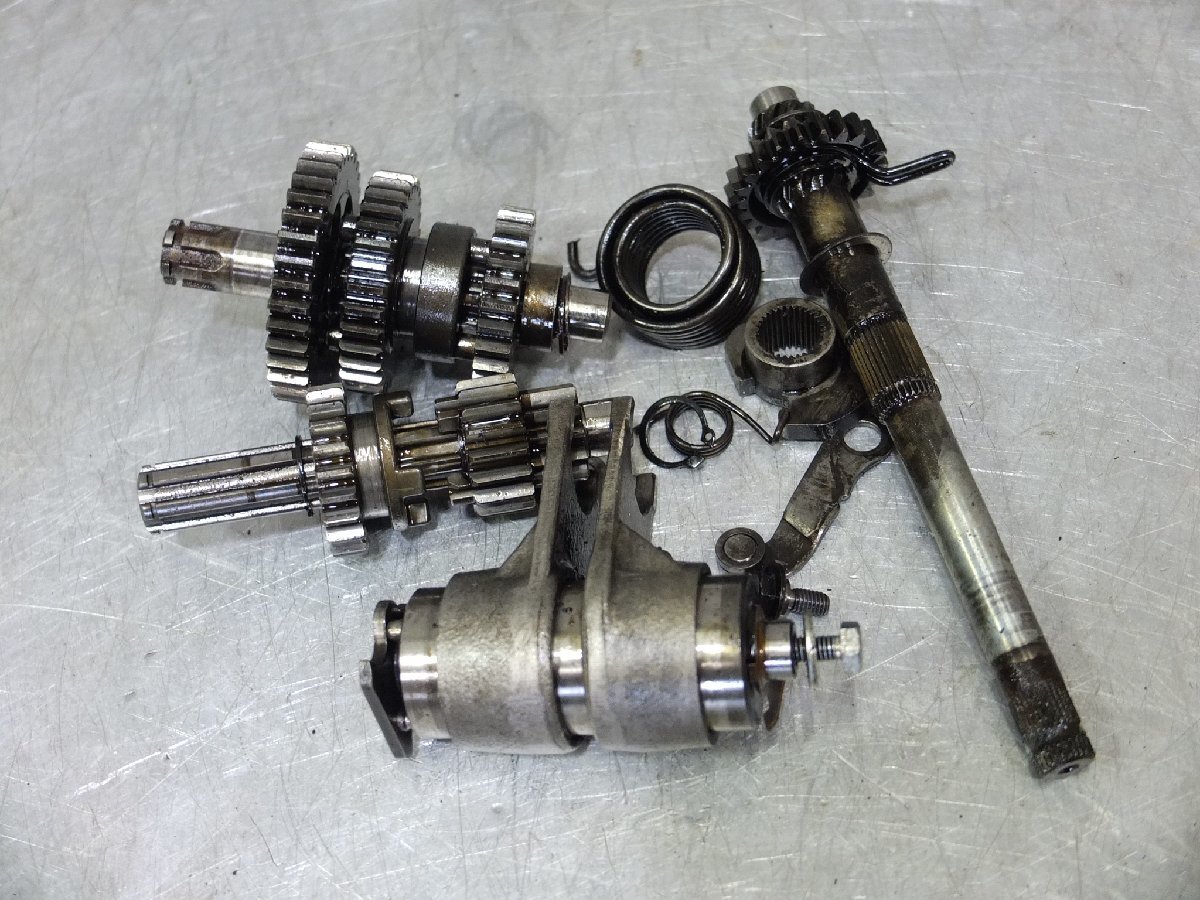 行灯かもめ C50E-1212***エンジン/ミッション&キックギア廻り/8