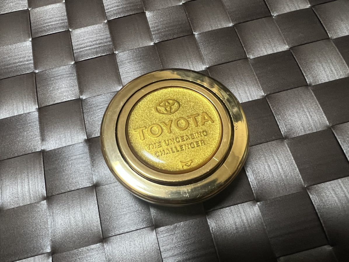 新品!! トヨタ ホーンボタン TOYOTA MOMO NARDI Tom's トムス TRD