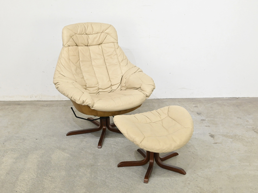 デンマーク Bramin 本革 ラウンジチェア+オットマン H.W.Klein 60年代