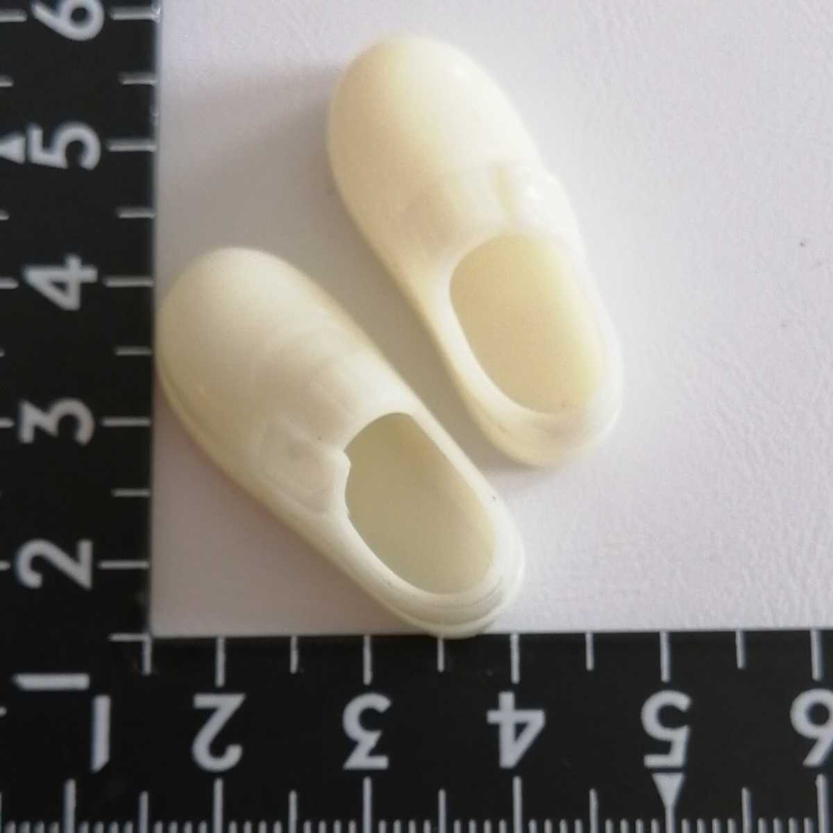 1d427 ドール用 クリーム色 革靴風 タミーちゃん ペッパーちゃん 着用 
