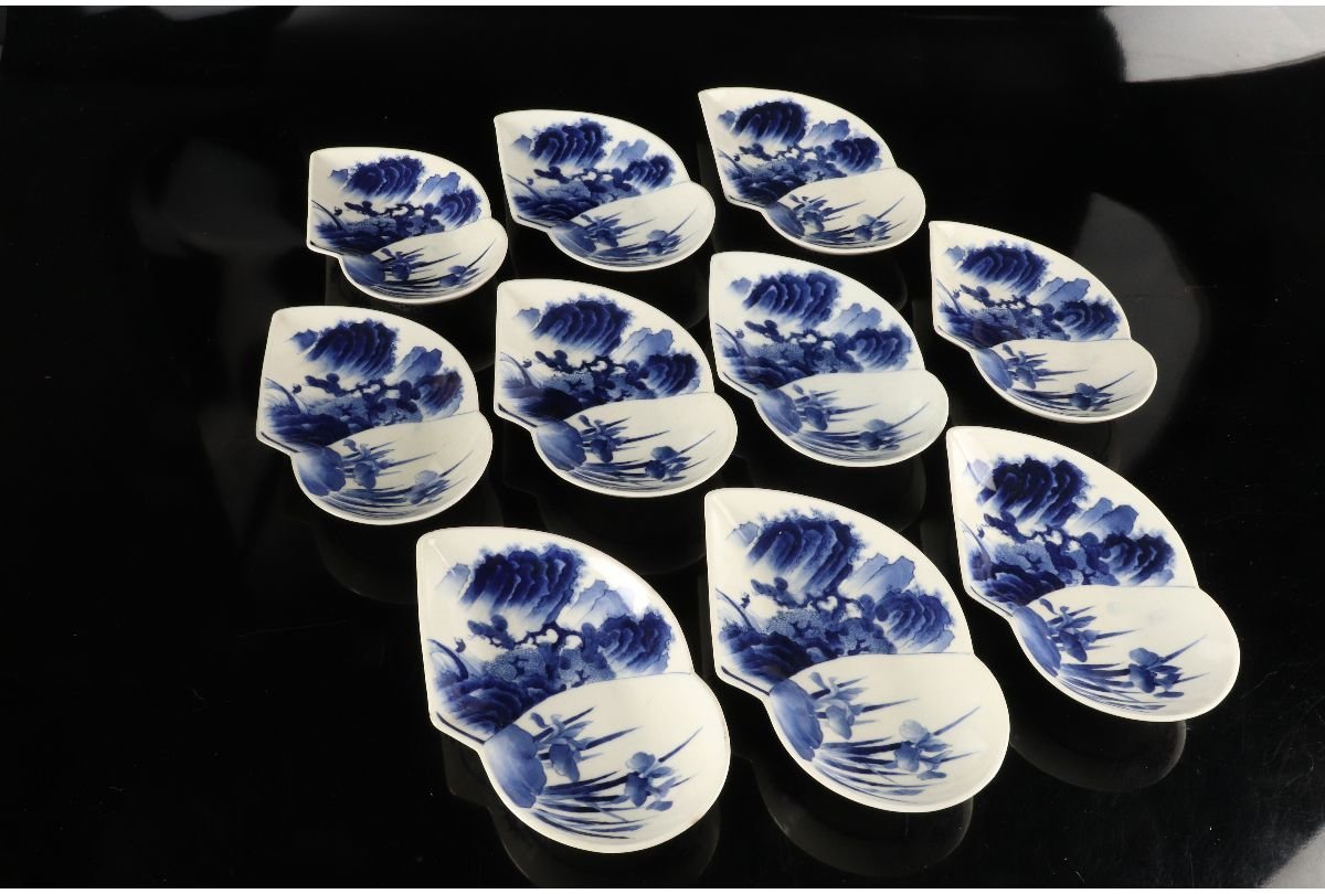  URA 染付丸に扇文花草図皿10客/13-8-81 検索 骨董/食器/和食器/向付/小鉢/銘々皿/割烹/置物/懐石(その他)｜売買されたオークション情報、yahooの商品情報をアーカイブ公開 - オークファン 陶磁一般