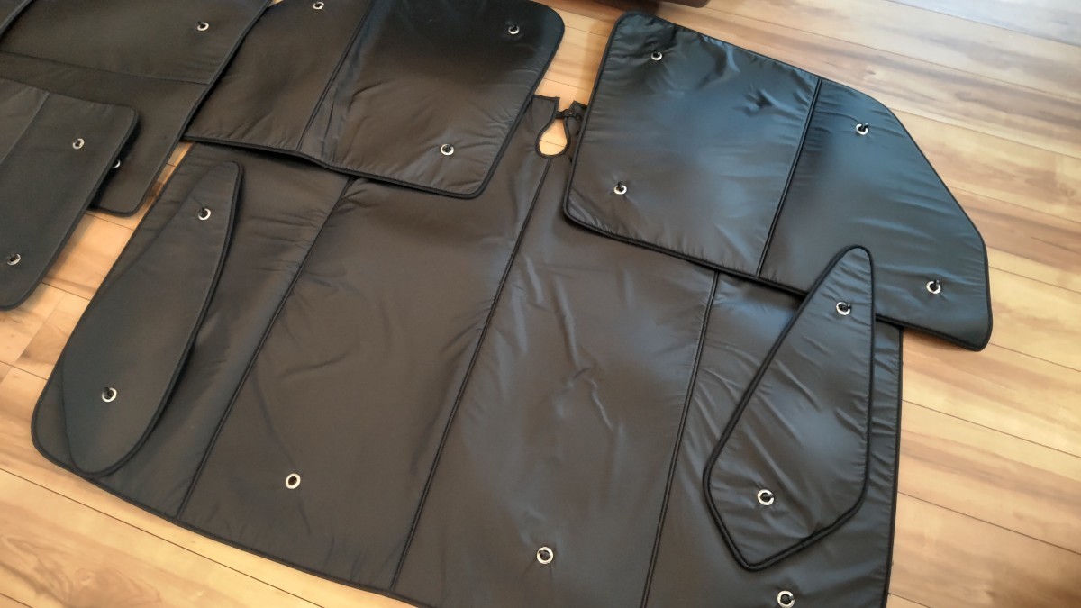 ステップワゴン（RP3系）用　プライバシーサンシェード　車中泊　株式会社趣味職人　フロント用とリア用のセット　専用ケース付