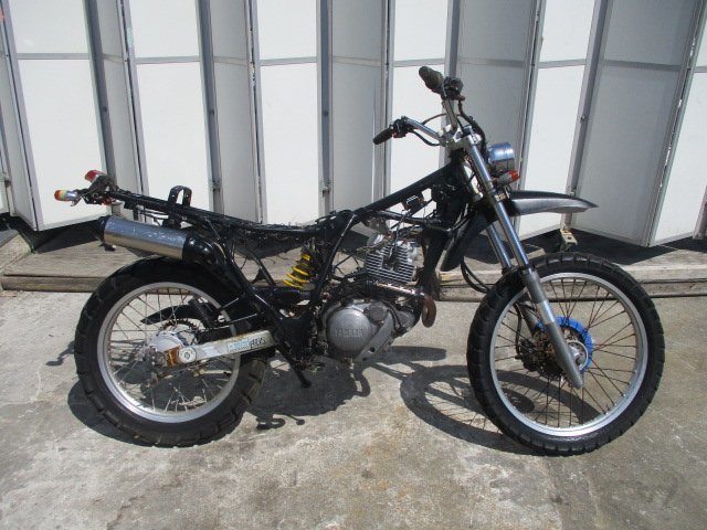 ▲9468▲ヤマハ　セロー225（SEROW）　1KH　書類無し　不動　部品取り　愛知