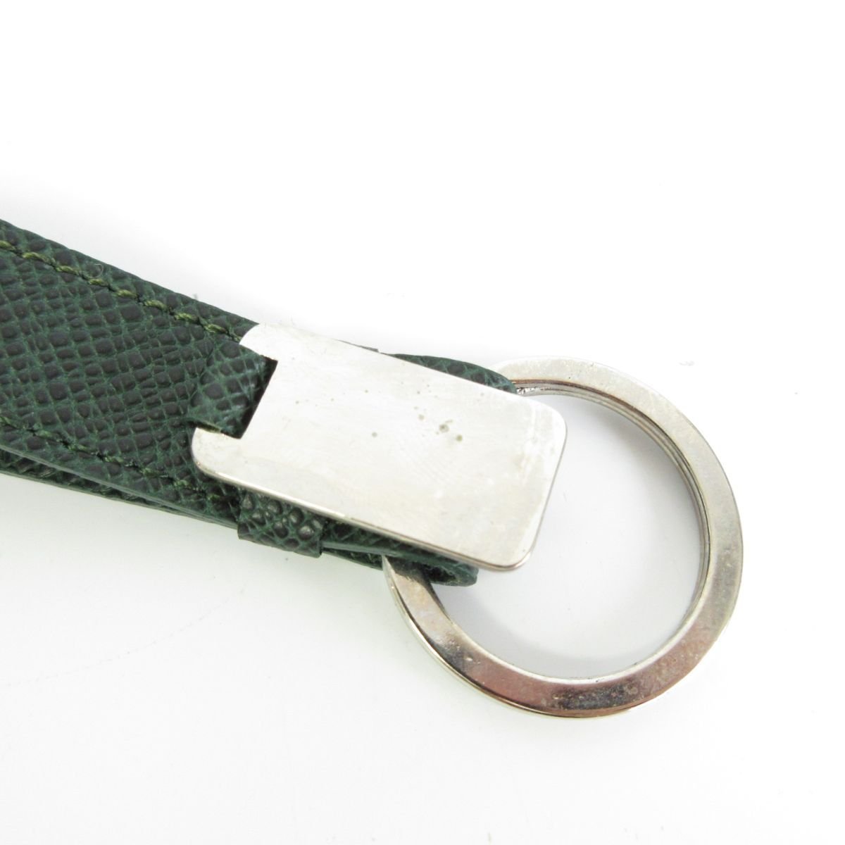 ほぼ美品 PRADA プラダ 型押しレザー ロゴプレート キーリング グリーン系 レザー プラダ○ロゴ型押し○カーフ ○超美品○PRADA