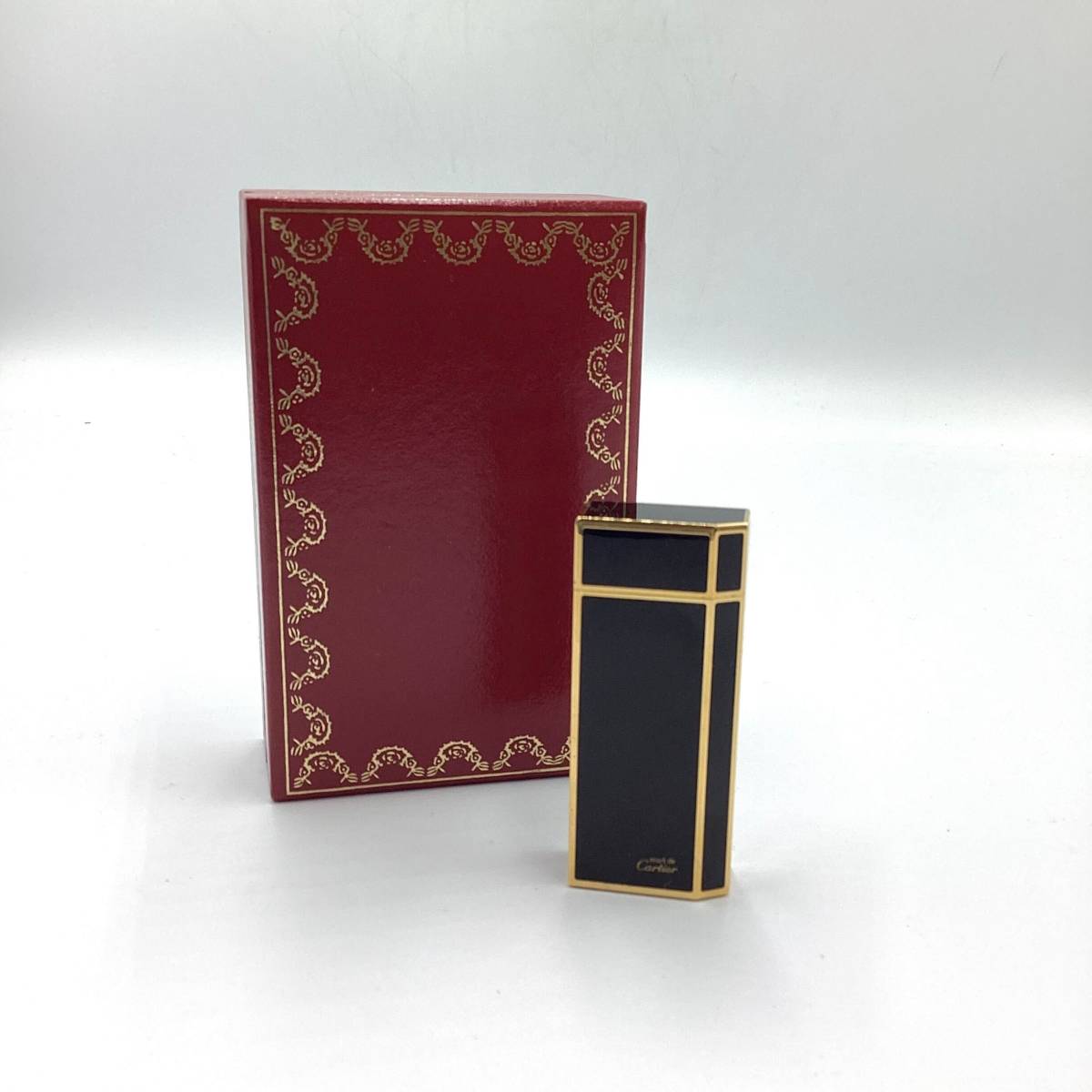 【Cartier】 カルティエ ライター ガスライター ブラック ゴールド 箱付 Zippo 着火未確認 保管品 二次流通品 ジャンク【1353】