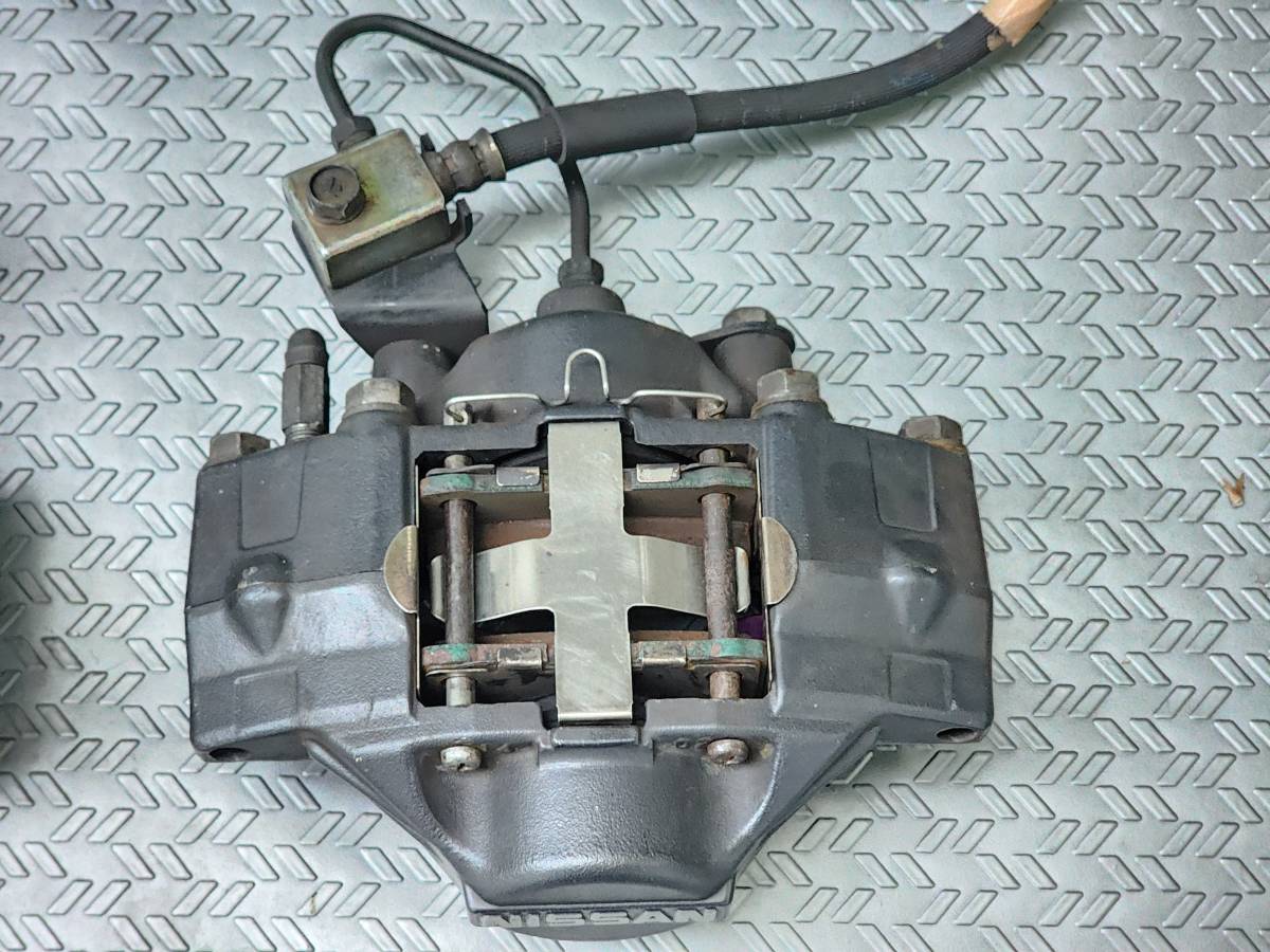 美品？R32 スカイライン 2ポット リア キャリパー 左右セット (検索