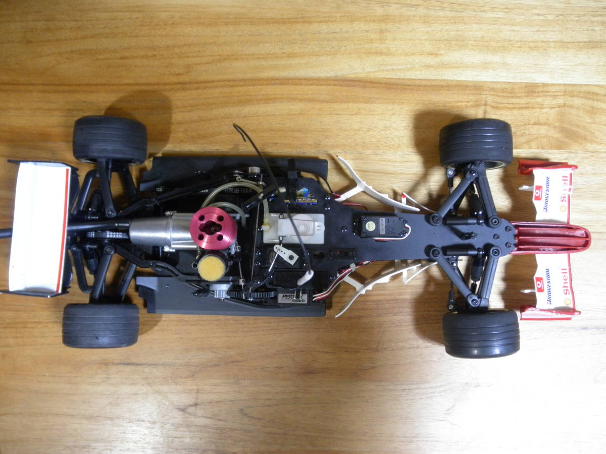 ☆ディアゴスティーニ 組立済完成品♪週刊フェラーリ F2004◇エンジン 