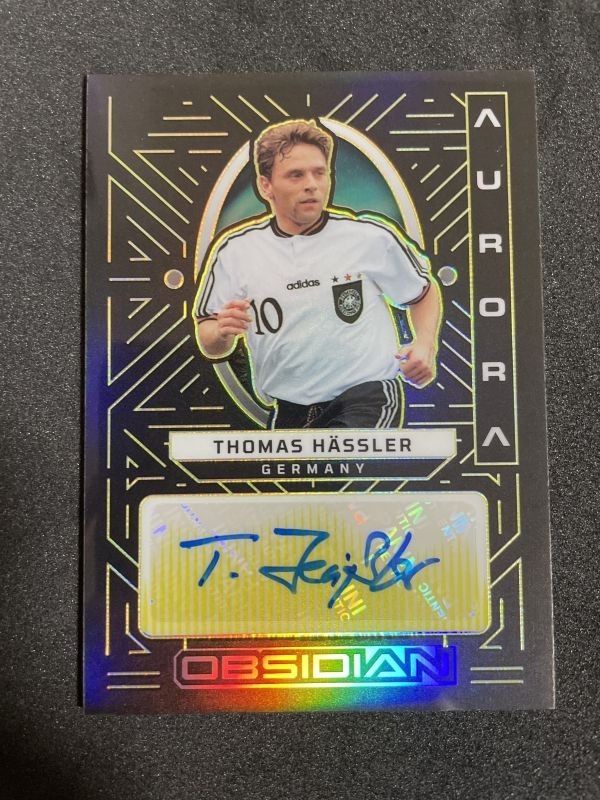 2022-23 Panini Obsidian Soccer Thomas Hassler AURORA Auto Yellow