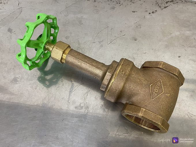 I021 10K-2 TOYO 50A 東洋バルヴ 鉛レス銅合金製バルブ 無鉛くん ゲートバルブ キズ汚れ有り 未使用