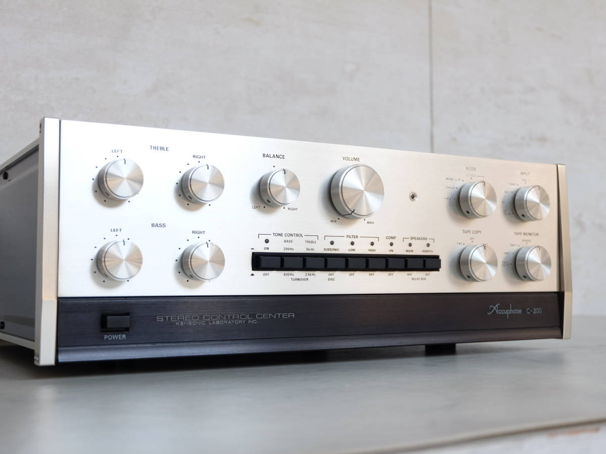 Accuphase C-200 コントロールアンプ プリアンプ (18a)