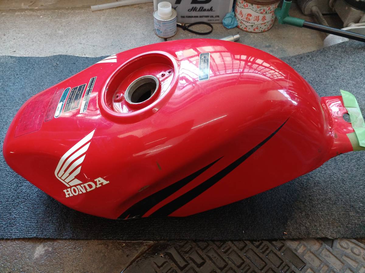 NSR150SP レース用 タンク 中古 補修ベース NSR150SP NSR SP -nsr150sp