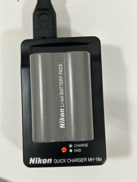 【BW 911】Nikon D200 ボディ デジタル一眼レフカメラ 現状品 ニコン 中古 現状品 Nikon D200 ボディ SCENE（ワン デジタル1眼レフ 美品