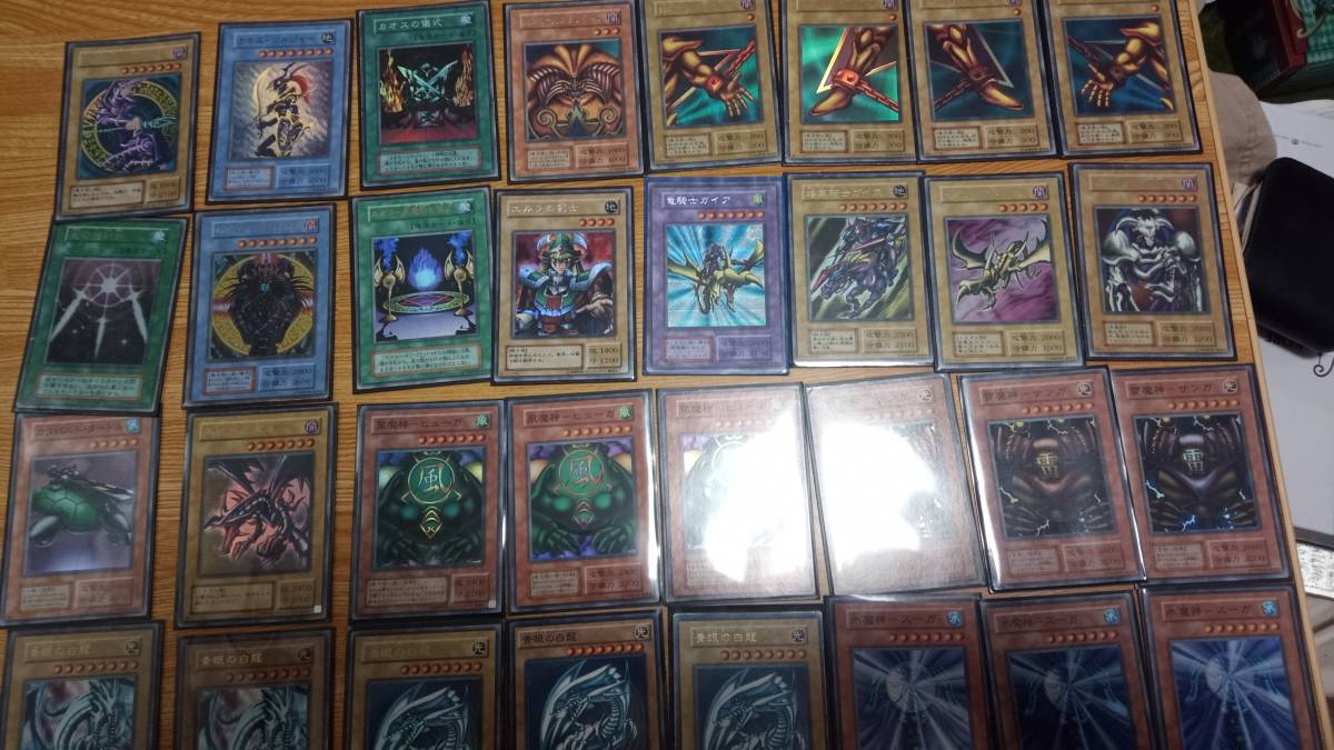 遊戯王 引退 本日限定大幅値下げ遊戯王 引退品 初期カードコレクション