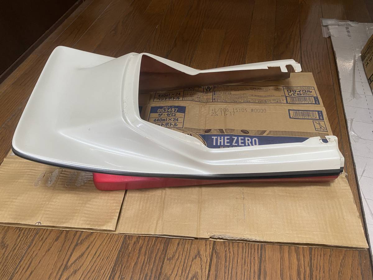 CBX400F2型純正カラー ビートテールBEETテールカウル美品 CBX400F